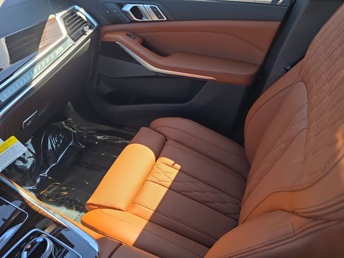 New 2026 BMW X5 xDrive50e w/ Executive Package image 16