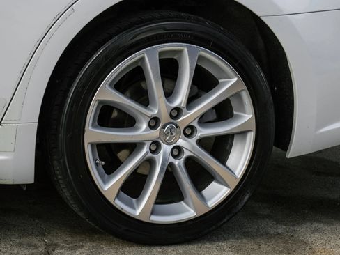 Used 2015 Toyota Avalon Limited FWD image 45