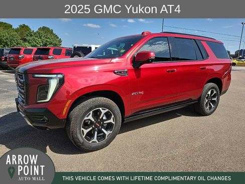 Used 2025 GMC Yukon AT4 w/ AT4 Premium Package AWD/4WD image 5