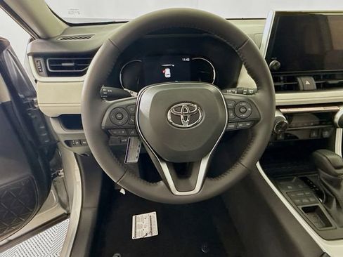 Used 2025 Toyota RAV4 XLE w/ Convenience Package AWD/4WD image 11