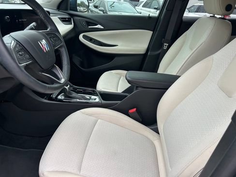 Used 2025 Buick Encore GX Preferred w/ Advanced Technology Package FWD image 11