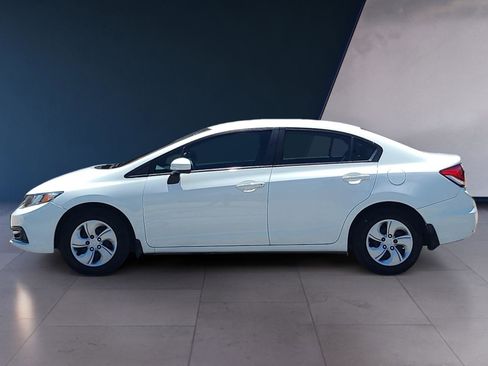 Used 2014 Honda Civic LX image 2