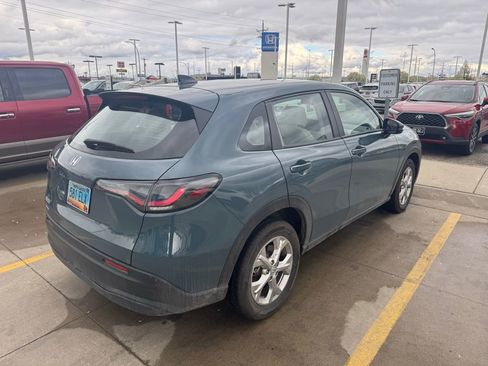 Used 2025 Honda HR-V LX image 3