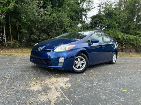 Used 2011 Toyota Prius Three image 3