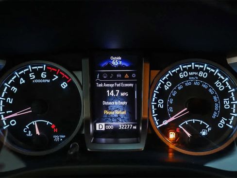 Used 2022 Toyota Tacoma SR5 image 24