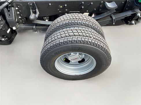 New 2026 GMC Sierra 3500 Pro w/ Convenience Package image 29