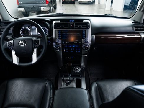 Used 2020 Toyota 4Runner Limited image 9