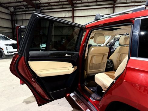 Used 2017 Mercedes-Benz GLS 450 4MATIC w/ Premium Package image 16