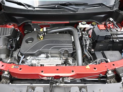 Used 2026 Chevrolet Equinox LT AWD/4WD image 30