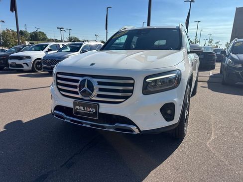 Used 2024 Mercedes-Benz GLB 250 image 4
