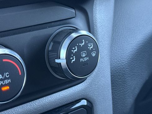 Used 2022 RAM 1500 Big Horn w/ Trailer Tow Group (B) image 29