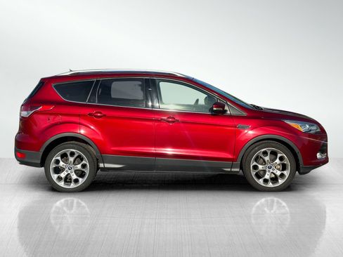 Used 2015 Ford Escape Titanium w/ Equipment Group 301A FWD image 8