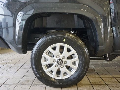 New 2026 Toyota Tacoma SR5 image 31