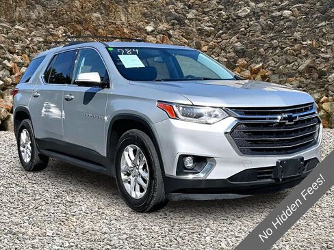 Used 2018 Chevrolet Traverse LT w/ LPO, 'HIT The Road' Package AWD/4WD image 10