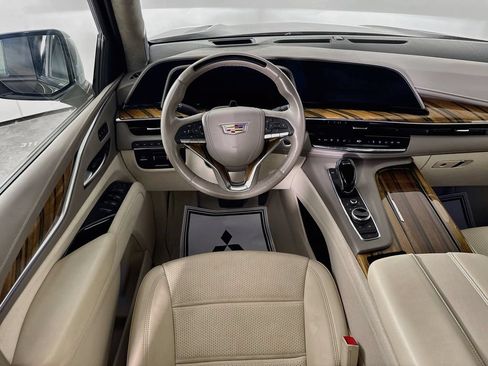 Used 2023 Cadillac Escalade Sport Platinum w/ Heavy-Duty Trailer Package AWD/4WD image 25