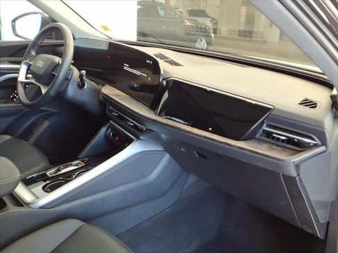 Certified 2025 Audi Q5 Premium w/ Convenience Package image 21