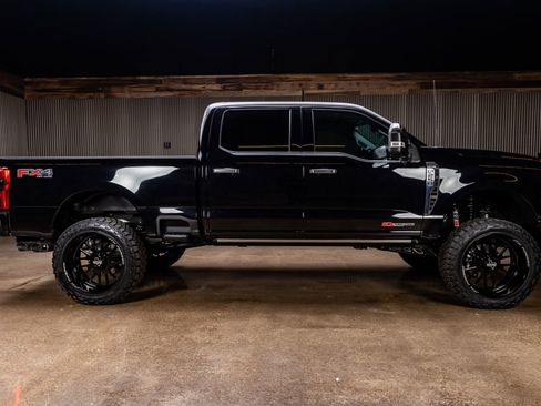 Used 2024 Ford F250 Limited w/ FX4 Off-Road Package image 11