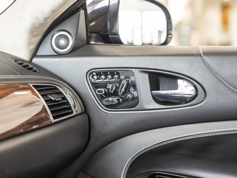 Used 2012 Jaguar XK Convertible image 29