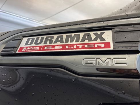 Used 2022 GMC Sierra 2500 AT4 w/ AT4 Preferred Package image 11