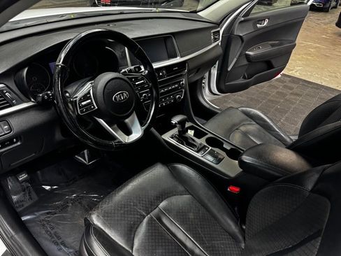 Used 2020 Kia Optima SE image 32