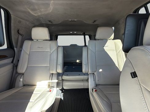 Used 2021 Cadillac Escalade Sport Platinum image 40