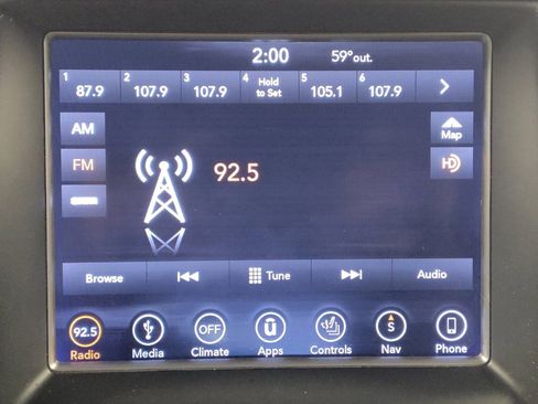 Used 2018 Jeep Grand Cherokee Overland AWD/4WD image 25