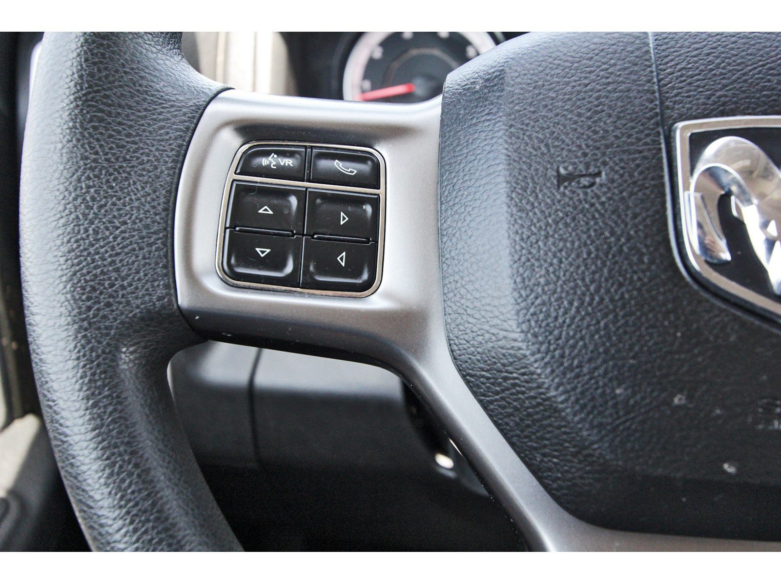 Used 2024 RAM 1500 Classic SLT AWD/4WD image 17