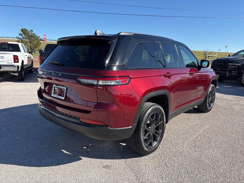 New 2025 Jeep Grand Cherokee Limited image 5