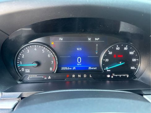 Used 2023 Ford Explorer XLT AWD/4WD image 23