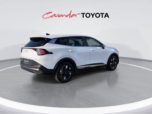 Used 2026 Kia Sportage LX w/ LX Convenience Package image 8