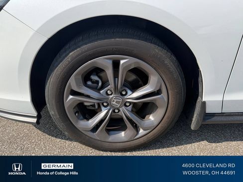 Used 2023 Honda Accord EX image 11