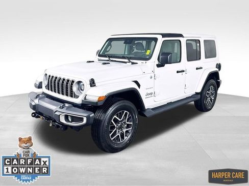 Used 2024 Jeep Wrangler Unlimited Sahara w/ Technology Group AWD/4WD image 1