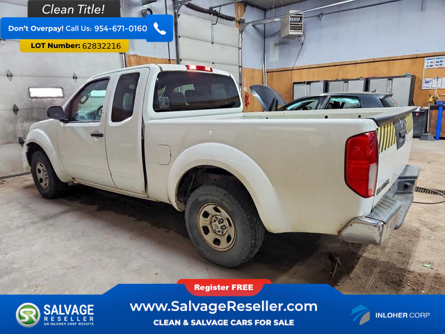 Used 2015 Nissan Frontier S RWD image 3