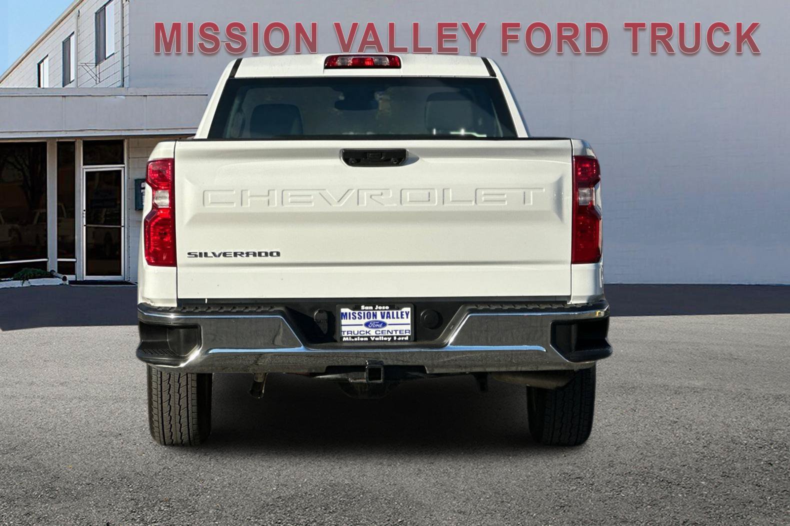 Used 2025 Chevrolet Silverado 1500 W/T RWD image 5