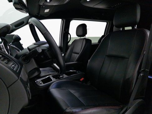Used 2018 Dodge Grand Caravan GT image 14