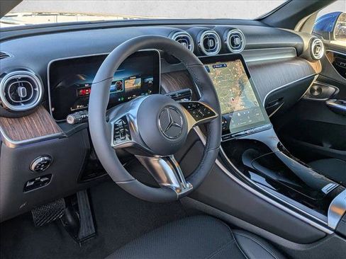 New 2026 Mercedes-Benz GLC 300 4MATIC image 3