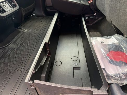 Certified 2024 Ford F350 Lariat w/ Lariat Ultimate Package image 42