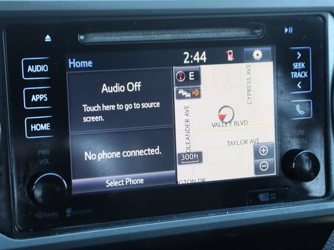 Used 2016 Toyota Tacoma TRD Off-Road w/ Towing Package RWD image 27