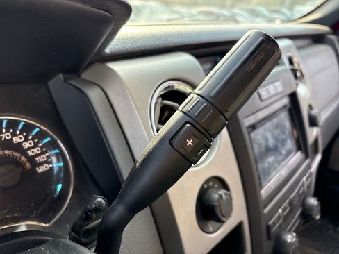 Used 2011 Ford F150 XLT w/ XLT Chrome Pkg image 27