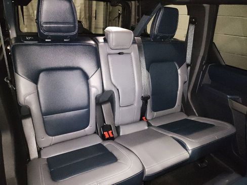 Used 2023 Ford Bronco Outer Banks AWD/4WD image 11