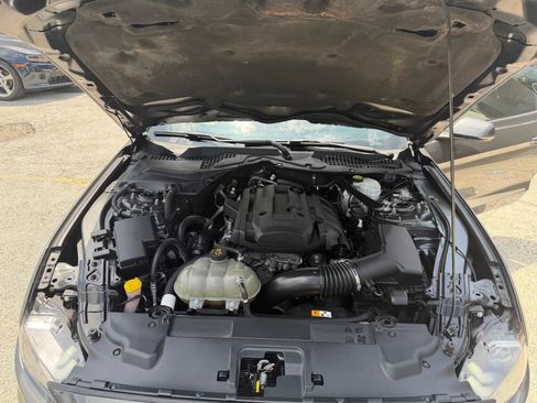 Used 2018 Ford Mustang Premium w/ Black Accent Package RWD image 18