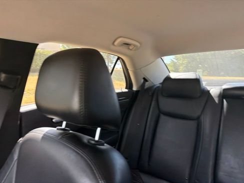 Used 2016 Chrysler 300 Limited RWD image 18