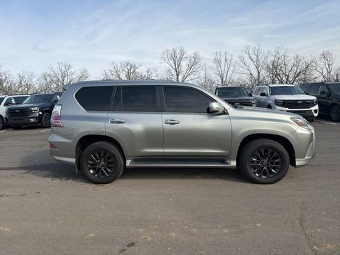 Used 2023 Lexus GX 460 Premium w/ Premium Plus Package image 5