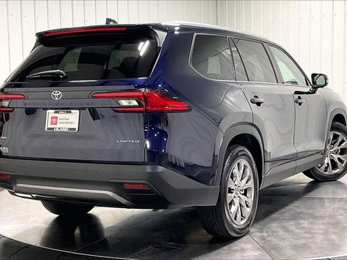 Certified 2024 Toyota Grand Highlander AWD image 14