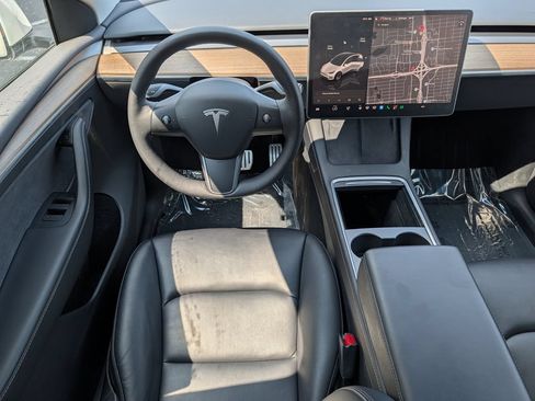 Used 2022 Tesla Model Y Performance AWD/4WD image 17