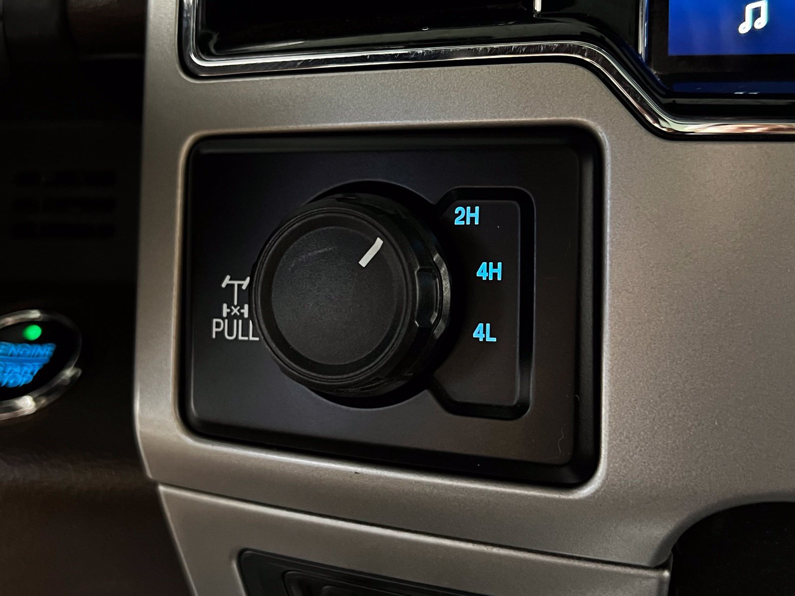 Used 2022 Ford F250 King Ranch w/ King Ranch Ultimate Package AWD/4WD image 23