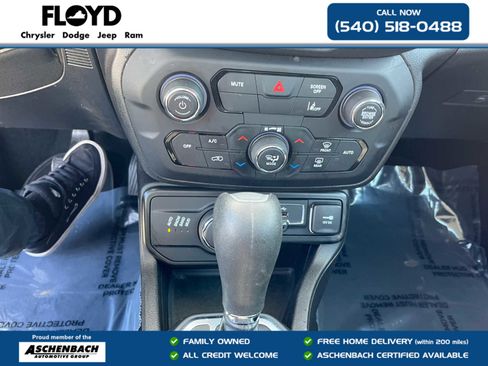 Used 2021 Jeep Renegade Sport image 17