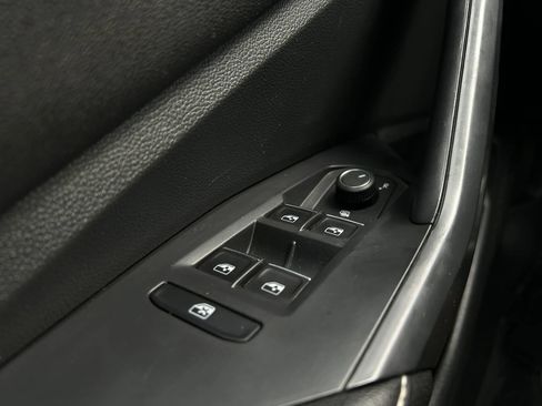 Used 2025 Volkswagen Jetta Sport FWD image 13