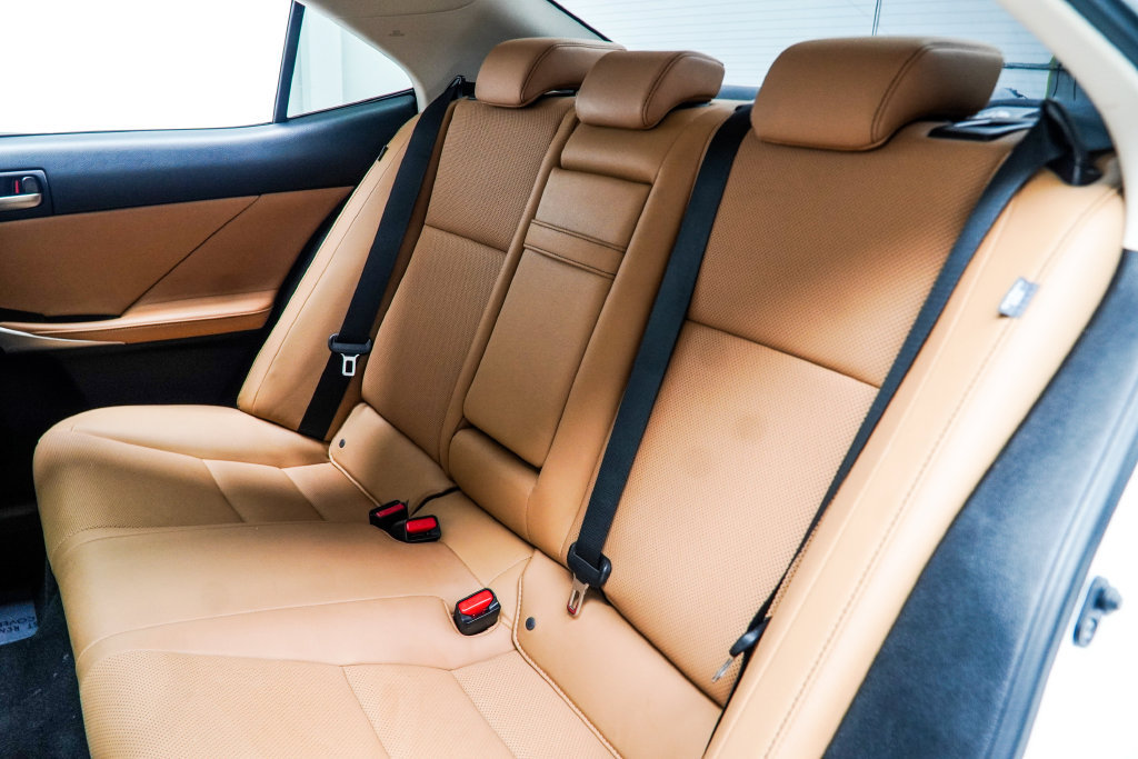 Used 2020 Lexus IS 300 AWD w/ Premium Package image 47