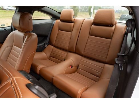 Used 2014 Ford Mustang GT Premium image 13